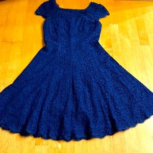 Adrianna Papell Midi Length cocktail lace dress medium dark blue